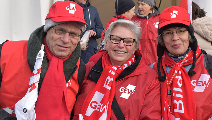Lautstark in Düsseldorf: Gleiche Arbeit – gleicher Lohn